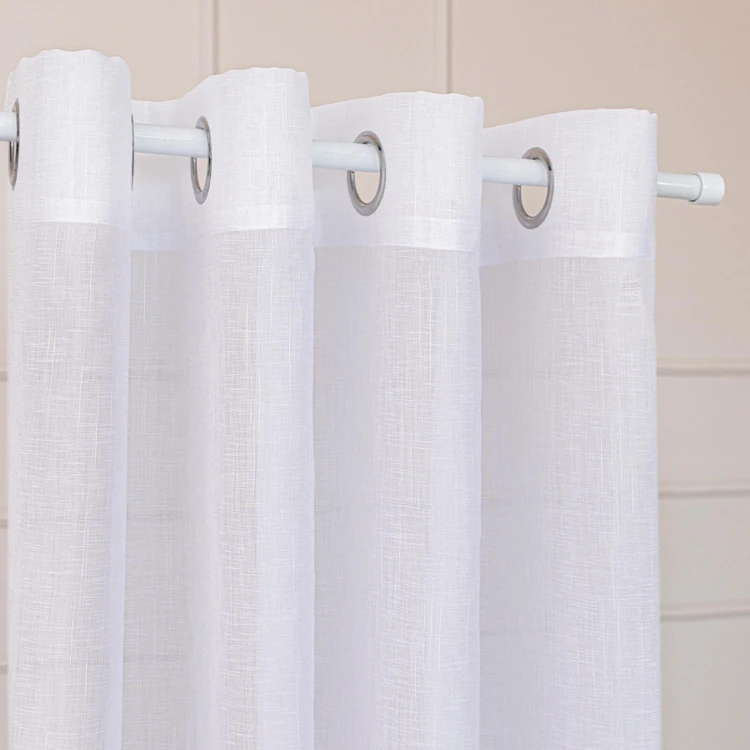 Firana biała na przelotkach 140×240 cm – gładka, elegancka firana gotowa z listwą