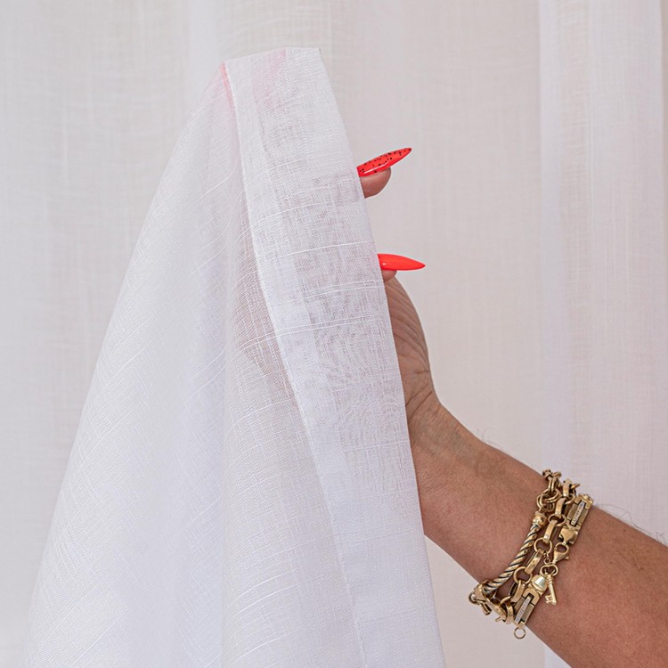 Firana NALA biała na taśmie 300×250 cm – gładka firana gotowa z listwą, elegancka i uniwersalna