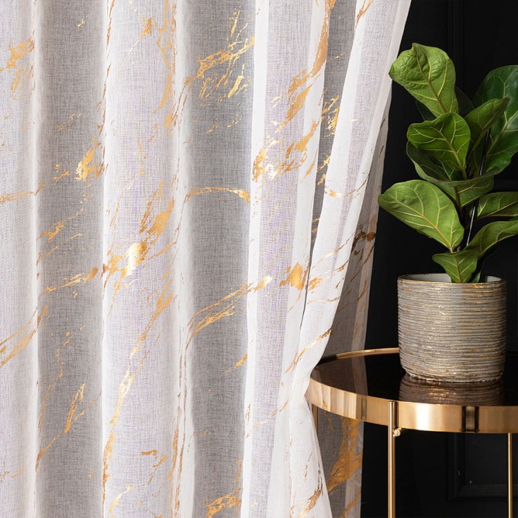 Firana gotowa biała ze złotym zdobieniem 140×250 cm – elegancka, na taśmie z ołowianką