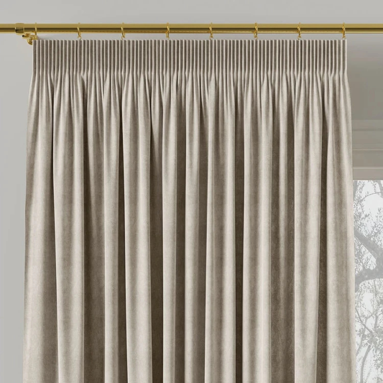 Zasłona welwetowa blackout 140x260 cm chłodna kremowa na taśmie, elegancka przyciemniająca