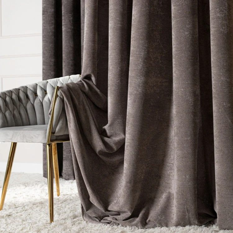 Zasłona welwetowa szarobrązowa 140×260 cm – elegancka, półzaciemniająca, na przelotkach