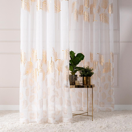Firana gotowa na przelotkach 140×250 cm – biała ze złotym połyskiem, elegancka dekoracja okna